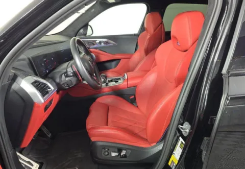 More photos of 2023 BMW XM at Gravity Autos Chicago, IL