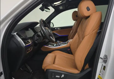 More photos of 2023 BMW X5 xDrive40i at Gravity Autos Chicago, IL