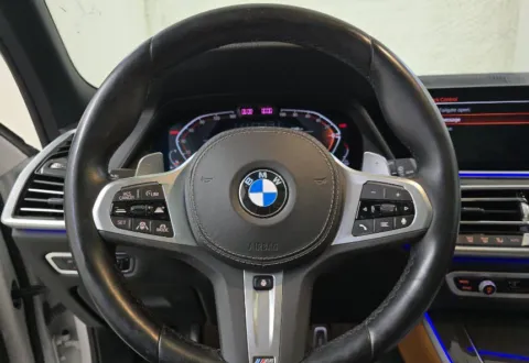 Another view of 2023 BMW X5 xDrive40i for sale in Highland Park, IL at Gravity Autos Chicago