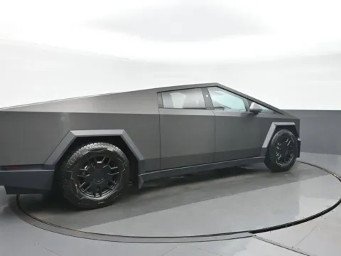 Another view of 2024 Tesla Cybertruck for sale in Highland Park, IL at Gravity Autos Chicago