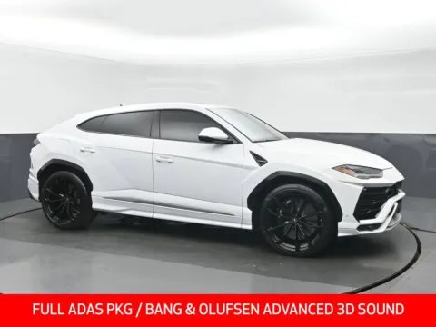 Photos of 2020 Lamborghini Urus for sale in Highland Park, IL at Gravity Autos Chicago
