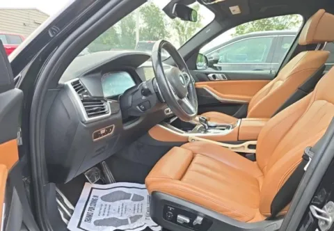More photos of 2022 BMW X5 xDrive40i at Gravity Autos Chicago, IL
