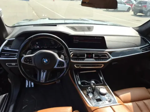 Another view of 2021 BMW X7 xDrive40i for sale in Highland Park, IL at Gravity Autos Chicago