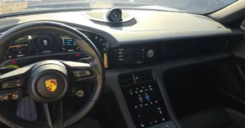 More photos of 2021 Porsche Taycan 4S at Gravity Autos Chicago, IL