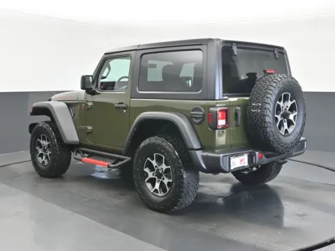 More photos of 2023 Jeep Wrangler Rubicon at Gravity Autos Chicago, IL
