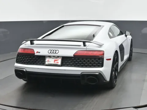 More photos of 2022 Audi R8 V10 performance at Gravity Autos Chicago, IL