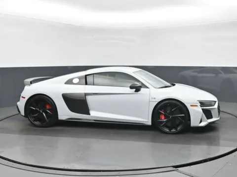 Photos of 2022 Audi R8 V10 performance for sale in Highland Park, IL at Gravity Autos Chicago