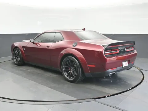 More photos of 2019 Dodge Challenger SRT Hellcat Widebody at Gravity Autos Chicago, IL