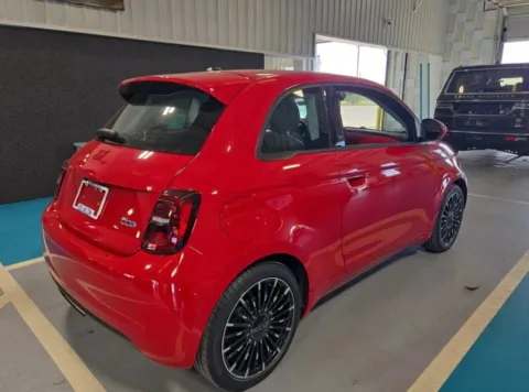 Photos of 2024 Fiat 500e Battery Electric for sale in Highland Park, IL at Gravity Autos Chicago
