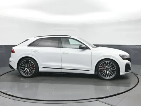 Photos of 2024 Audi SQ8 4.0T Premium Plus for sale in Highland Park, IL at Gravity Autos Chicago