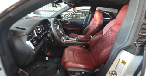 More photos of 2024 Audi SQ8 4.0T Premium Plus at Gravity Autos Chicago, IL