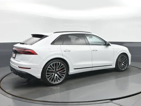 Another view of 2024 Audi SQ8 4.0T Premium Plus for sale in Highland Park, IL at Gravity Autos Chicago