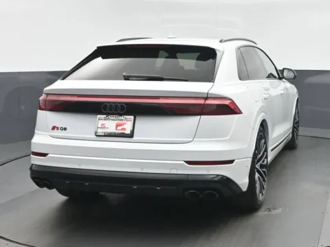 More photos of 2024 Audi SQ8 4.0T Premium Plus at Gravity Autos Chicago, IL