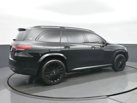 Another view of 2021 Mercedes-Benz GLS Maybach GLS 600 for sale in Highland Park, IL at Gravity Autos Chicago