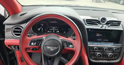 Another view of 2022 Bentley Bentayga V8 for sale in Highland Park, IL at Gravity Autos Chicago