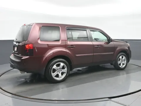 Another view of 2013 Honda Pilot EX-L for sale in Highland Park, IL at Gravity Autos Chicago