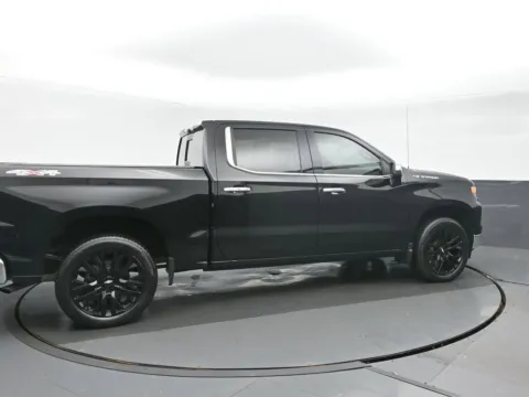 Another view of 2022 Chevrolet Silverado 1500 LTZ for sale in Highland Park, IL at Gravity Autos Chicago