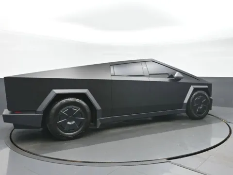 Another view of 2025 Tesla Cybertruck for sale in Highland Park, IL at Gravity Autos Chicago