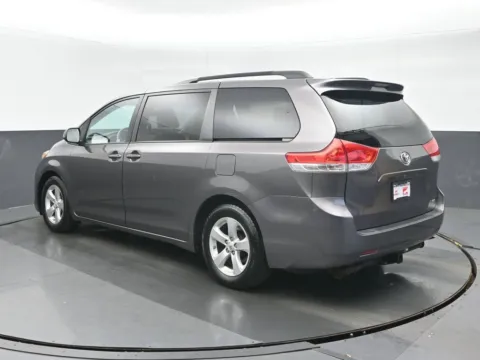 More photos of 2011 Toyota Sienna LE at Gravity Autos Chicago, IL