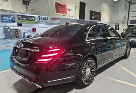 Photos of 2018 Mercedes-Benz S-Class S 560 for sale in Highland Park, IL at Gravity Autos Chicago