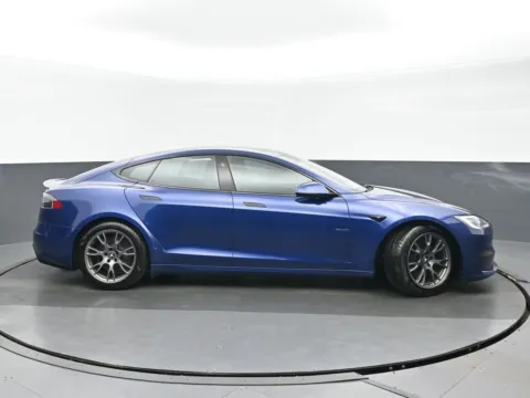 Photos of 2021 Tesla Model S Plaid for sale in Highland Park, IL at Gravity Autos Chicago