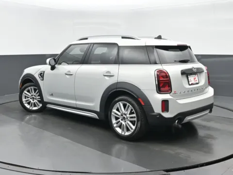 More photos of 2023 MINI Cooper S Countryman Signature at Gravity Autos Chicago, IL