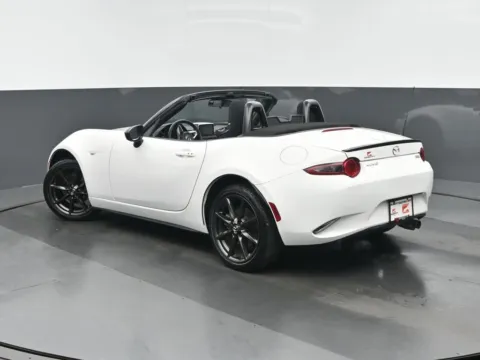 More photos of 2016 Mazda Miata Club at Gravity Autos Chicago, IL