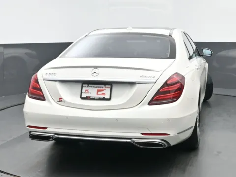 More photos of 2018 Mercedes-Benz S-Class S 560 at Gravity Autos Chicago, IL