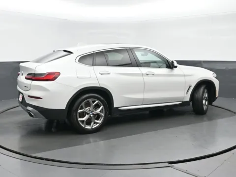 Another view of 2022 BMW X4 xDrive30i for sale in Highland Park, IL at Gravity Autos Chicago