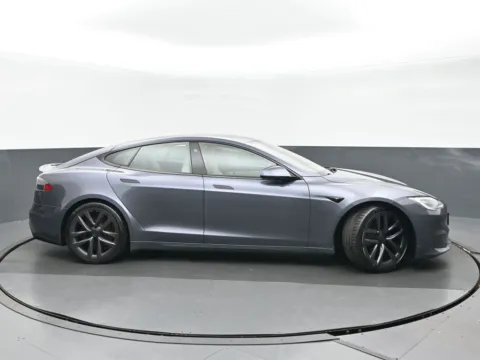 Photos of 2021 Tesla Model S Plaid for sale in Highland Park, IL at Gravity Autos Chicago