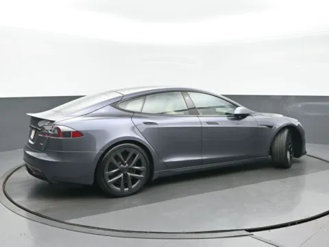 Another view of 2021 Tesla Model S Plaid for sale in Highland Park, IL at Gravity Autos Chicago