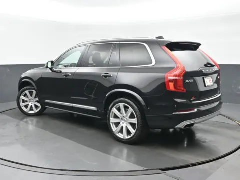 More photos of 2018 Volvo XC90 T6 Inscription at Gravity Autos Chicago, IL