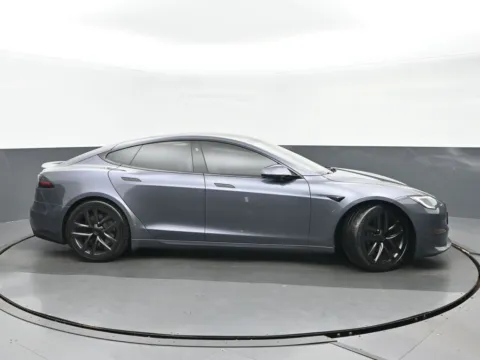 Photos of 2022 Tesla Model S for sale in Highland Park, IL at Gravity Autos Chicago