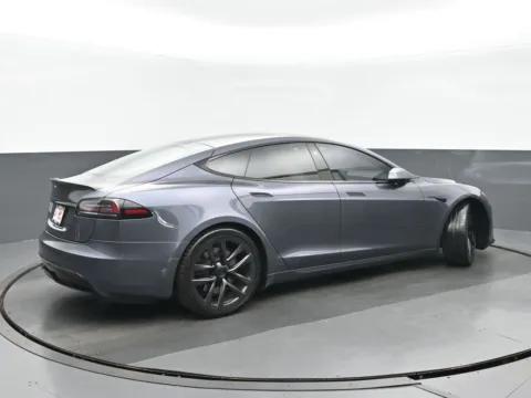 Another view of 2022 Tesla Model S for sale in Highland Park, IL at Gravity Autos Chicago