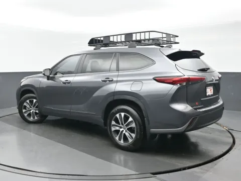 More photos of 2023 Toyota Highlander XLE at Gravity Autos Chicago, IL