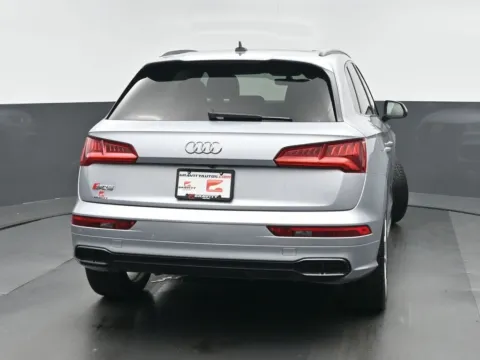 More photos of 2019 Audi SQ5 3.0T Prestige at Gravity Autos Chicago, IL