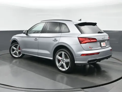 More photos of 2019 Audi SQ5 3.0T Prestige at Gravity Autos Chicago, IL