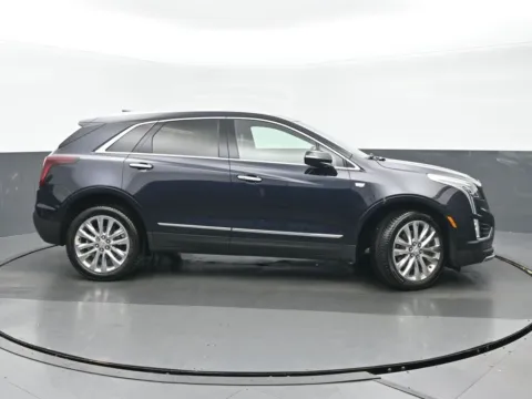 Photos of 2021 Cadillac XT5 Premium Luxury for sale in Highland Park, IL at Gravity Autos Chicago