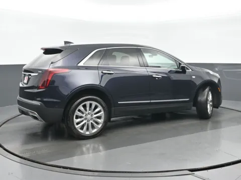 Another view of 2021 Cadillac XT5 Premium Luxury for sale in Highland Park, IL at Gravity Autos Chicago