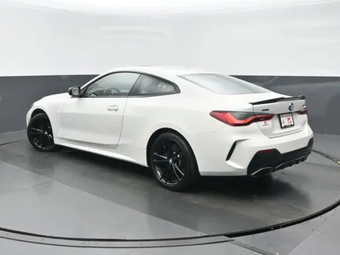 More photos of 2022 BMW 4 Series M440i xDrive at Gravity Autos Chicago, IL