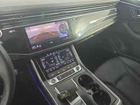 More photos of 2022 Audi Q7 55 Premium Plus at Gravity Autos Chicago, IL