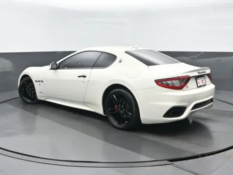 More photos of 2018 Maserati GranTurismo Sport at Gravity Autos Chicago, IL