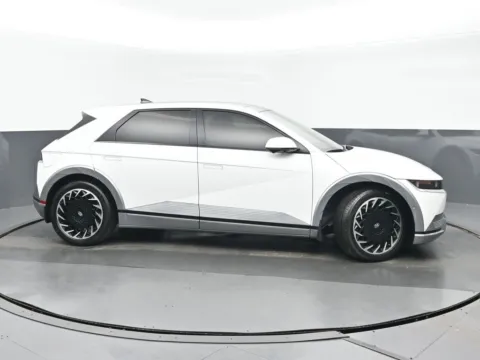 Photos of 2023 Hyundai IONIQ 5 Limited for sale in Highland Park, IL at Gravity Autos Chicago