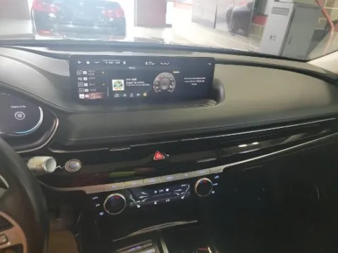 More photos of 2022 Genesis G80 2.5T at Gravity Autos Chicago, IL