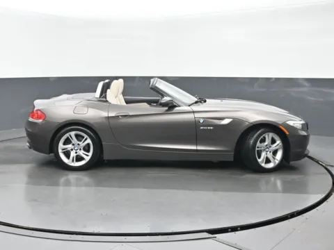 Photos of 2011 BMW Z4 sDrive35i for sale in Highland Park, IL at Gravity Autos Chicago