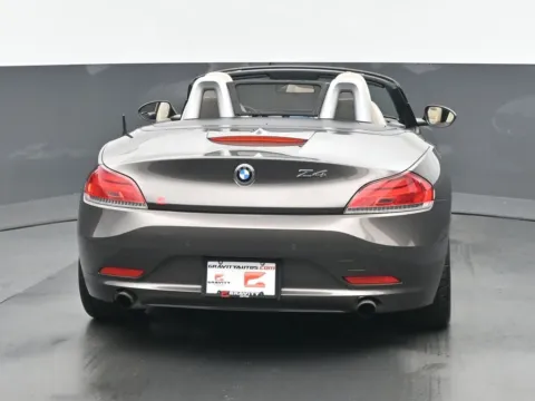 More photos of 2011 BMW Z4 sDrive35i at Gravity Autos Chicago, IL