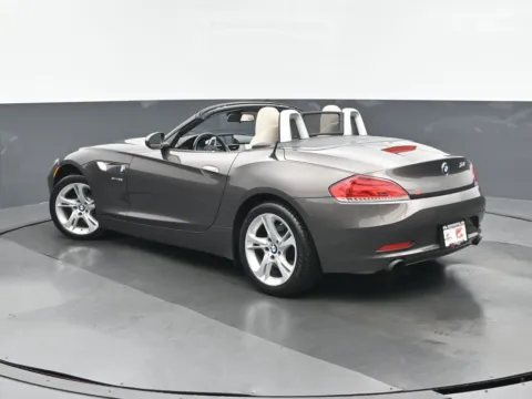 More photos of 2011 BMW Z4 sDrive35i at Gravity Autos Chicago, IL