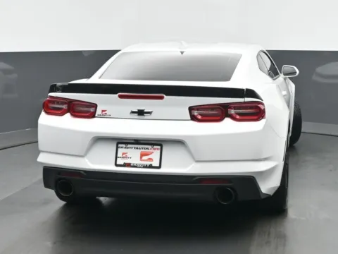 More photos of 2023 Chevrolet Camaro LT1 at Gravity Autos Chicago, IL
