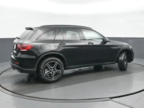 Another view of 2022 Mercedes-Benz GLC 300 for sale in Highland Park, IL at Gravity Autos Chicago