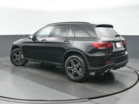More photos of 2022 Mercedes-Benz GLC 300 at Gravity Autos Chicago, IL